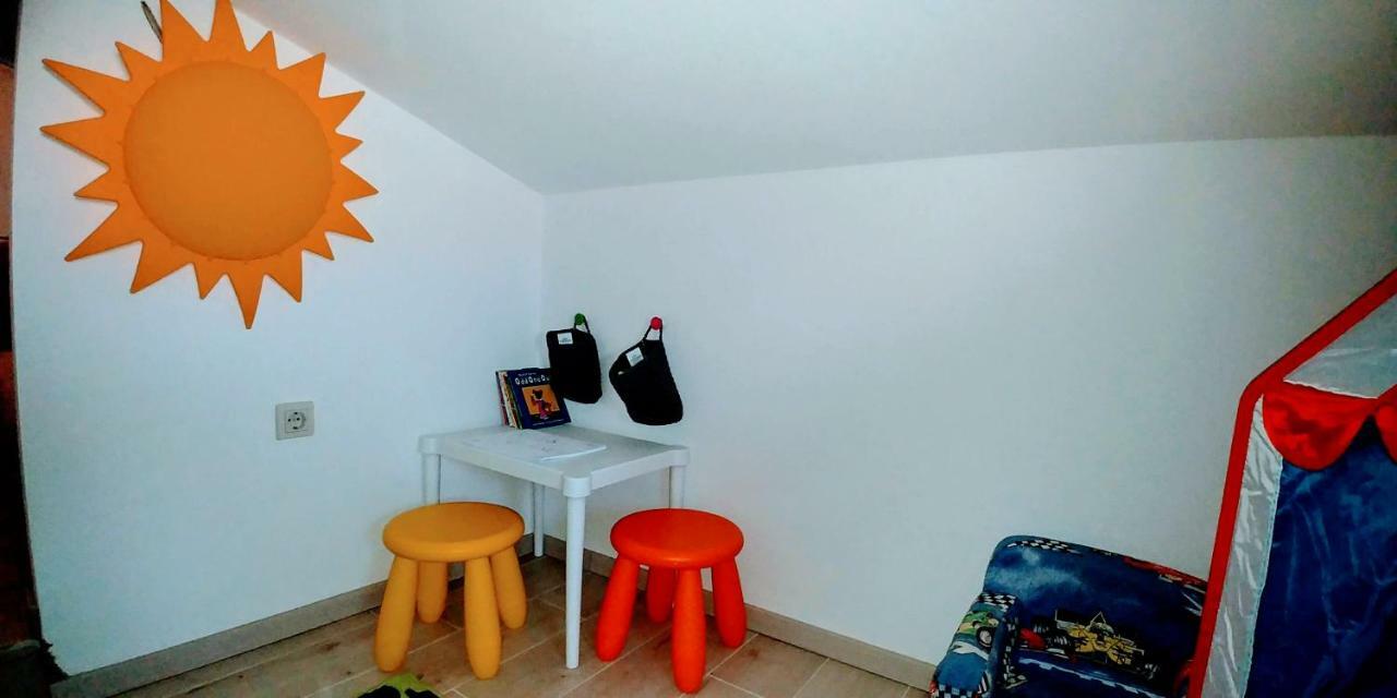 Apartman Dineva トロギール エクステリア 写真